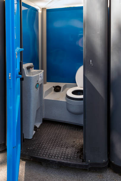 Best Porta potty rental near me  in Bronx, NY